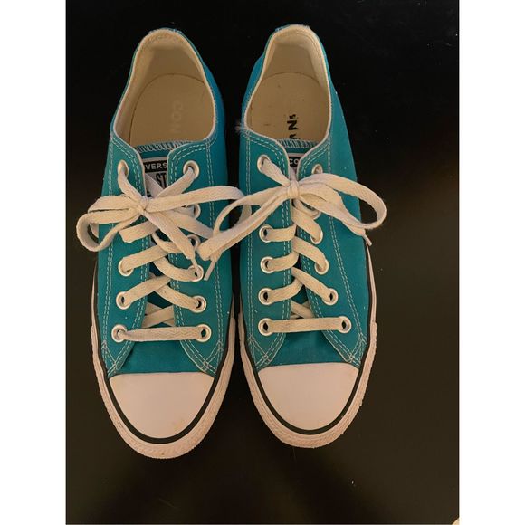 Converse Shoes - Converse Sneakers (M -6, W-8)